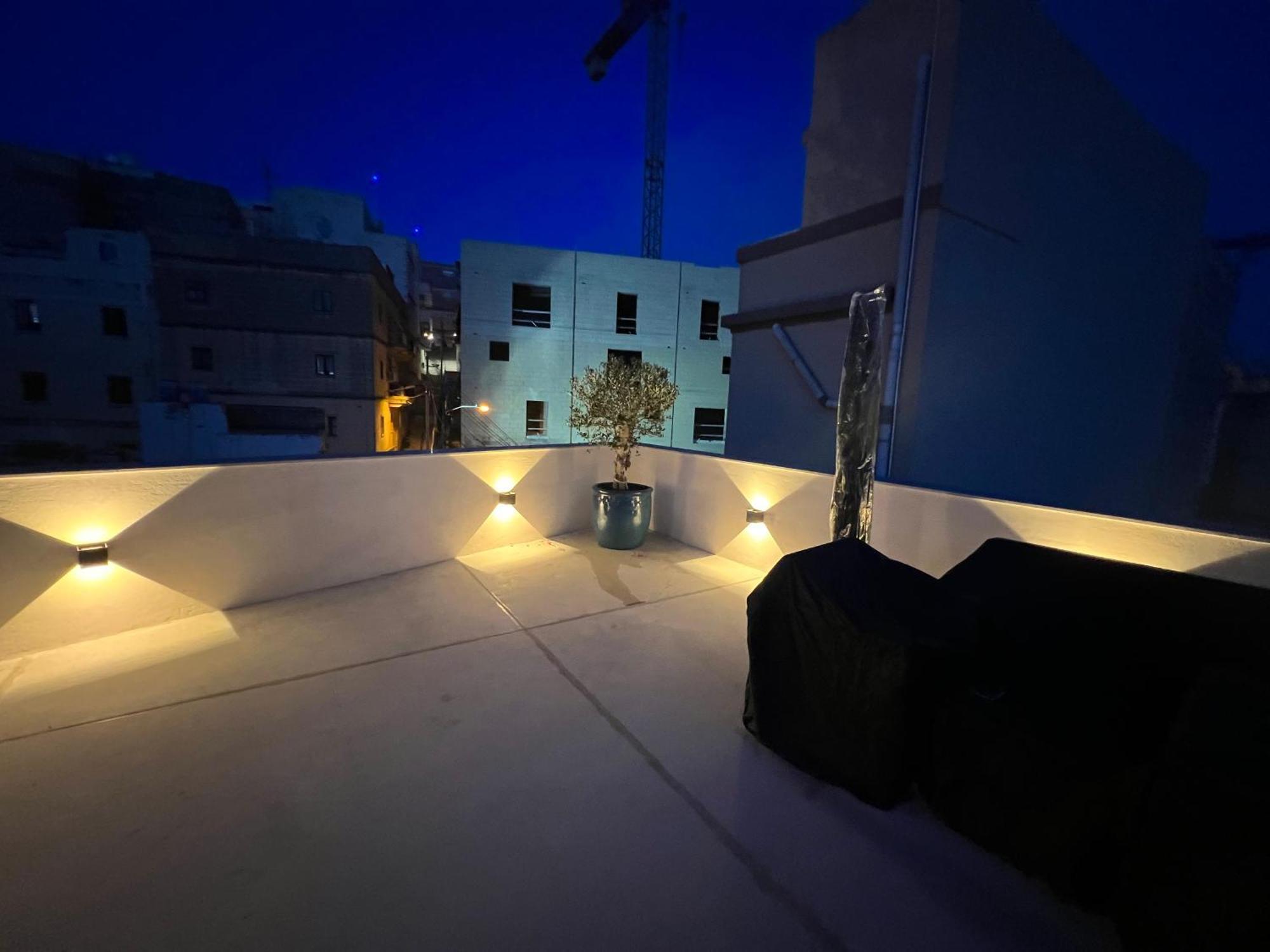 Dar Barbara Duplex 2 Double Bedrooms,2 Sofa Beds Large House With Terrace Roof Views Of Valletta Cospicua Exterior photo